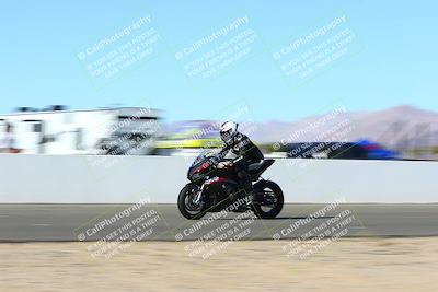 media/Jan-09-2022-SoCal Trackdays (Sun) [[2b1fec8404]]/Front Straight Speed Shots (1pm)/